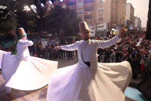 Pınar Bulvarı’nda Binler Gönül Sofralarında Buluştu